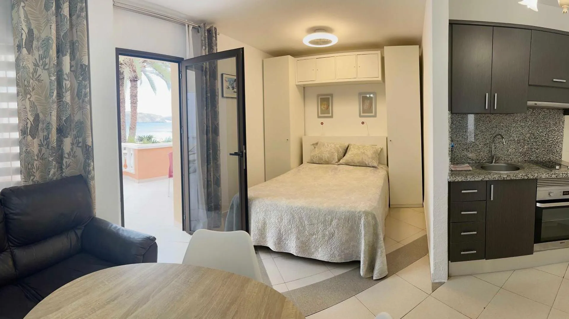 Apartment Beachfront Residence Las Americas - Trg Playa de las Americas  Spain